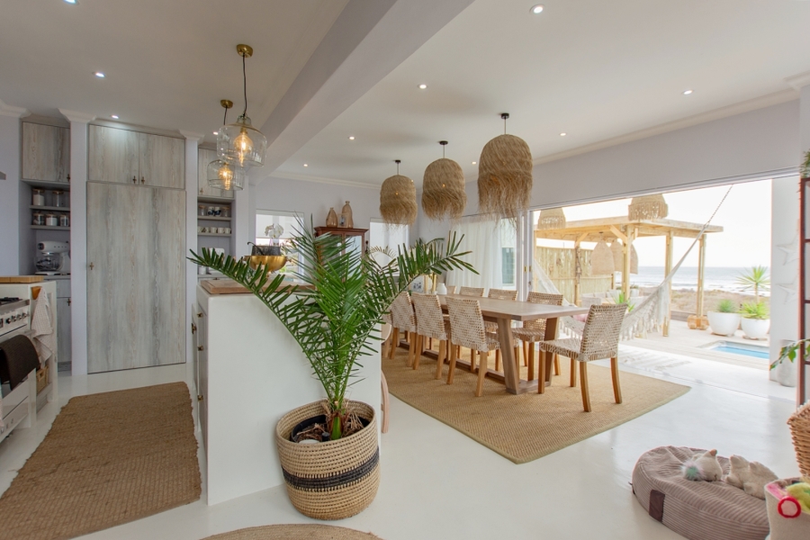 4 Bedroom Property for Sale in Sandy Point Western Cape